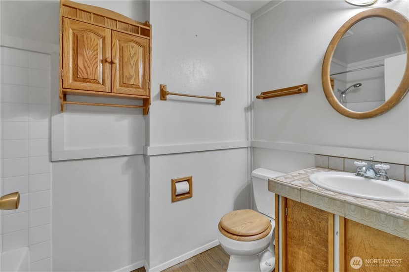 Property photo for 19227 8th Avenue S, Des Moines photo 15