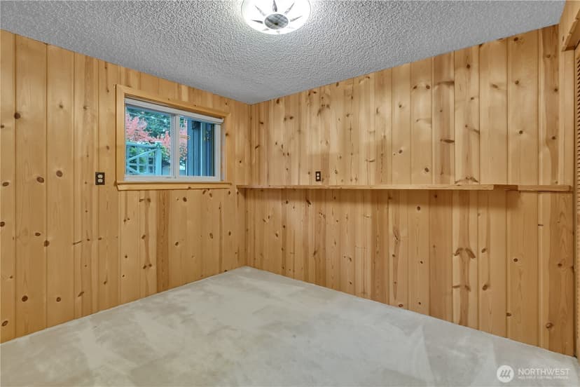 Property photo for 19227 8th Avenue S, Des Moines photo 25