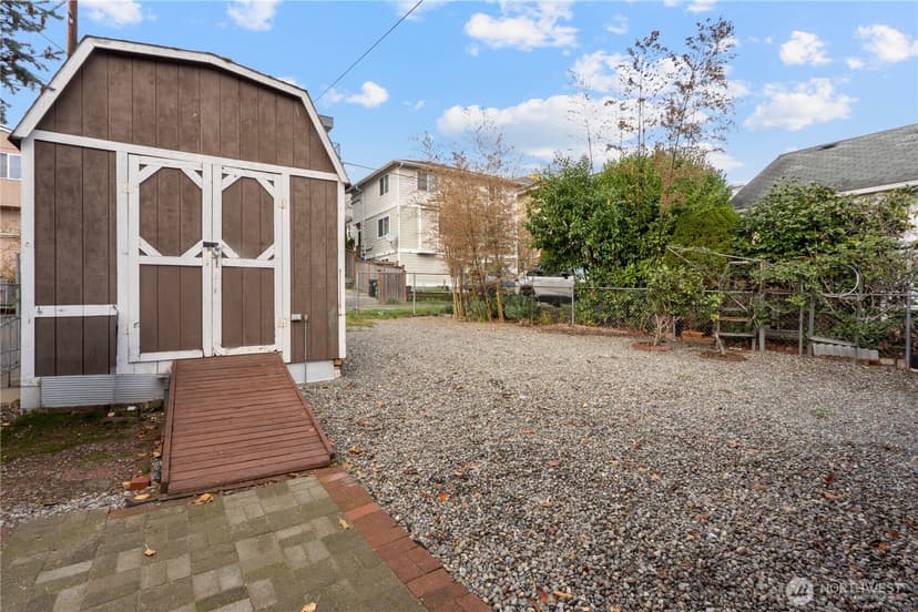 Property photo for 5561 16th Avenue S, Seattle photo 18