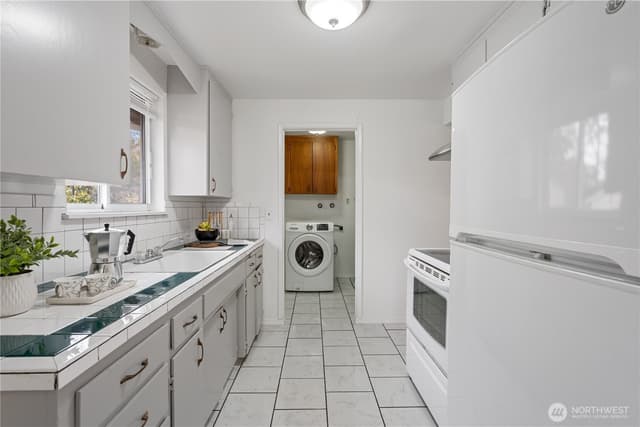 Property photo for 5561 16th Avenue S, Seattle photo 5