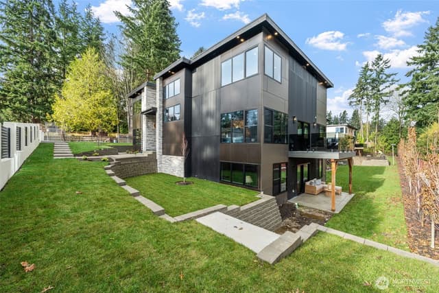 Property photo for 7901 240th Street SW, Edmonds photo 4