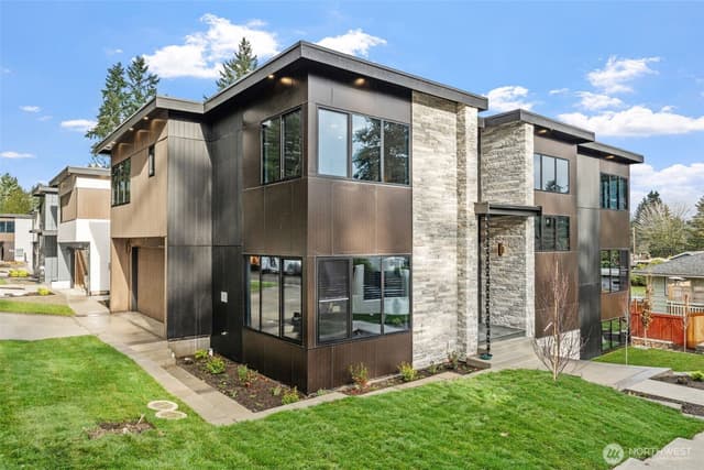 Property photo for 7901 240th Street SW, Edmonds photo 2