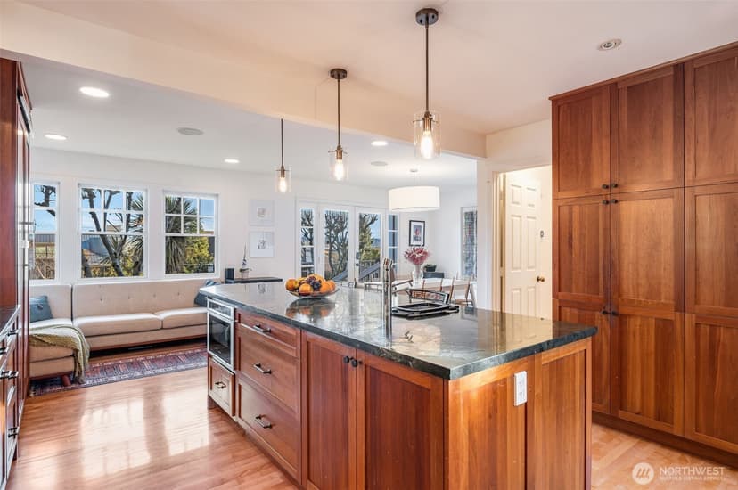 Property photo for 903 Lakeside Avenue S, Seattle photo 12