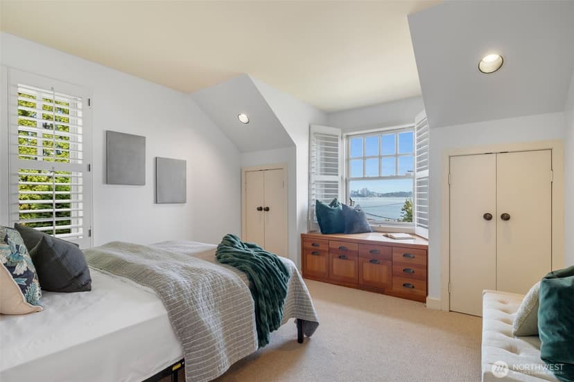 Property photo for 903 Lakeside Avenue S, Seattle photo 22