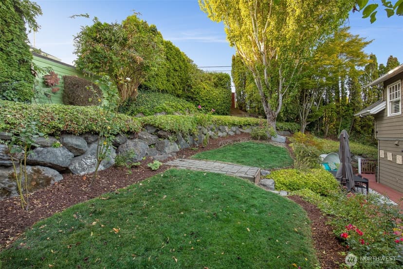 Property photo for 903 Lakeside Avenue S, Seattle photo 37