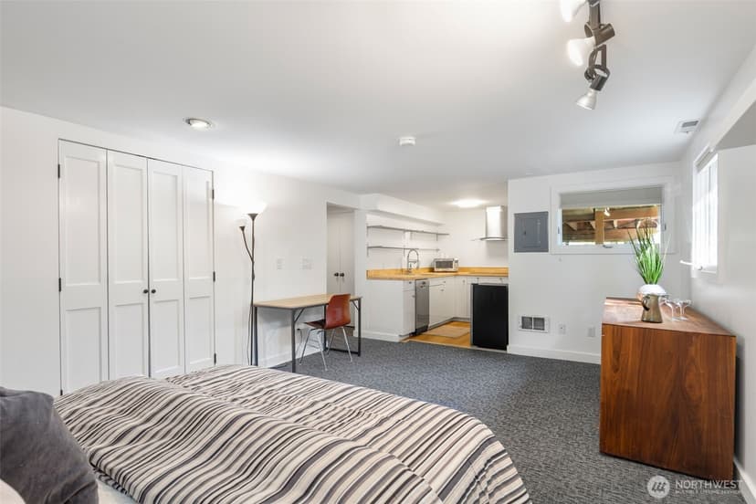Property photo for 903 Lakeside Avenue S, Seattle photo 28