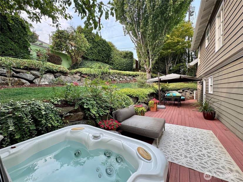 Property photo for 903 Lakeside Avenue S, Seattle photo 35