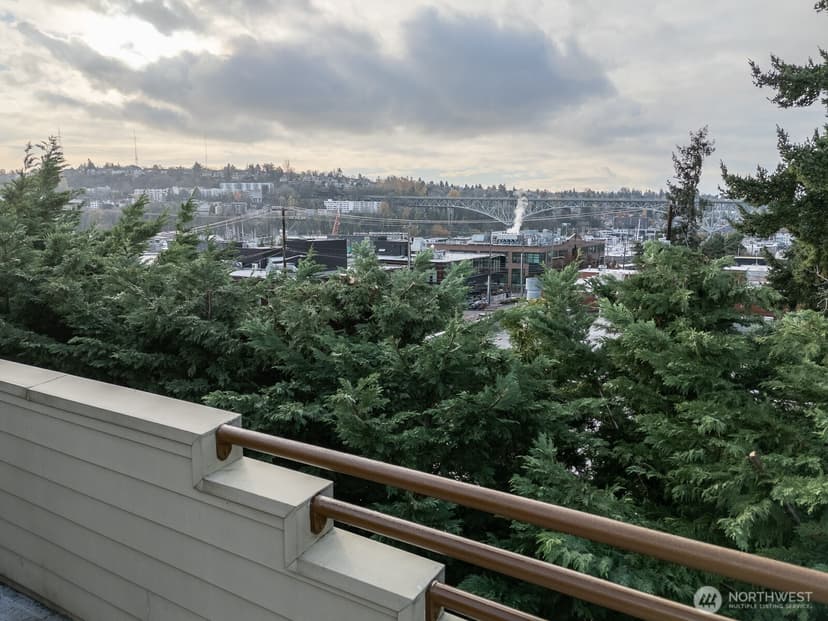 Property photo for 3401 Wallingford Avenue N #408, Seattle photo 9