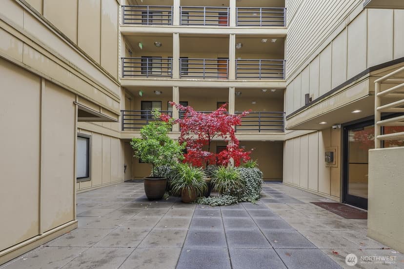 Property photo for 3401 Wallingford Avenue N #408, Seattle photo 14