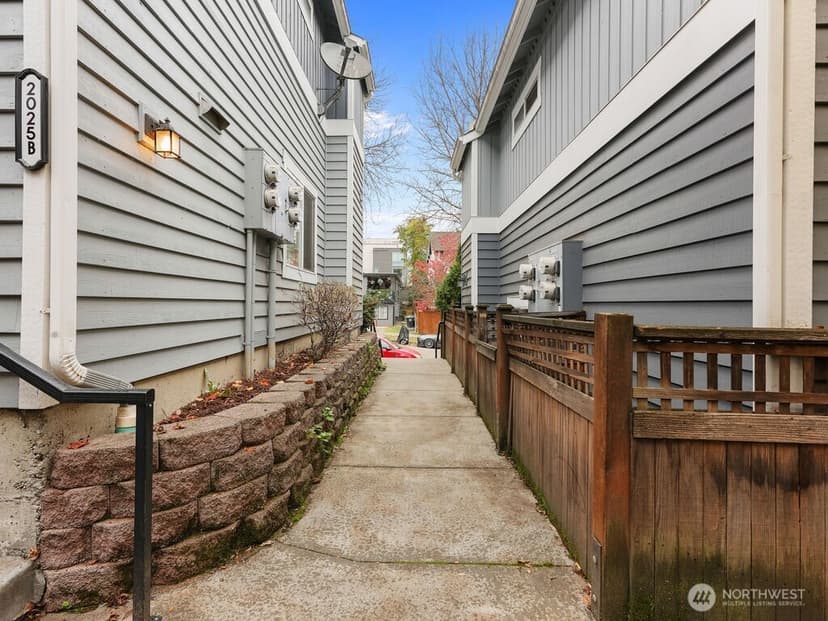 Property photo for 2025 S Main Street #B, Seattle photo 21