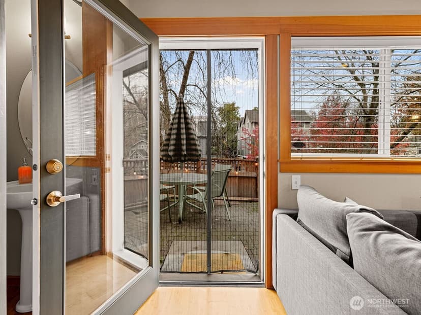 Property photo for 2025 S Main Street #B, Seattle photo 10
