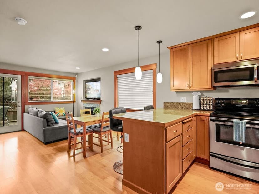 Property photo for 2025 S Main Street #B, Seattle photo 4