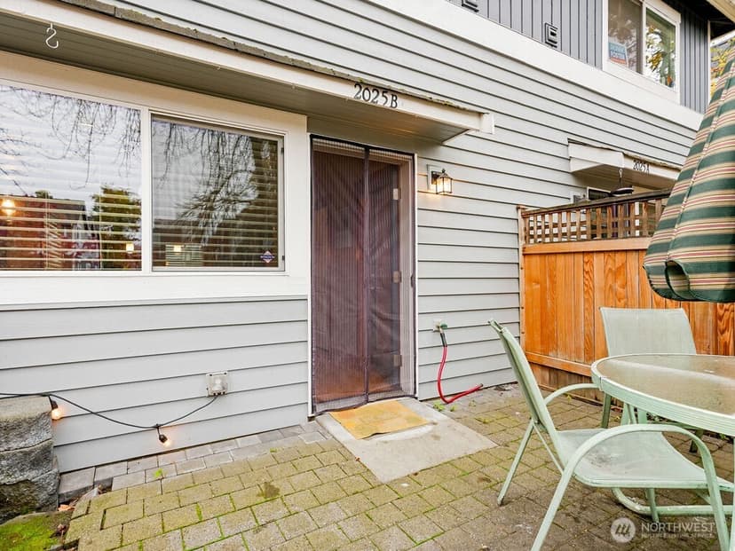 Property photo for 2025 S Main Street #B, Seattle photo 12