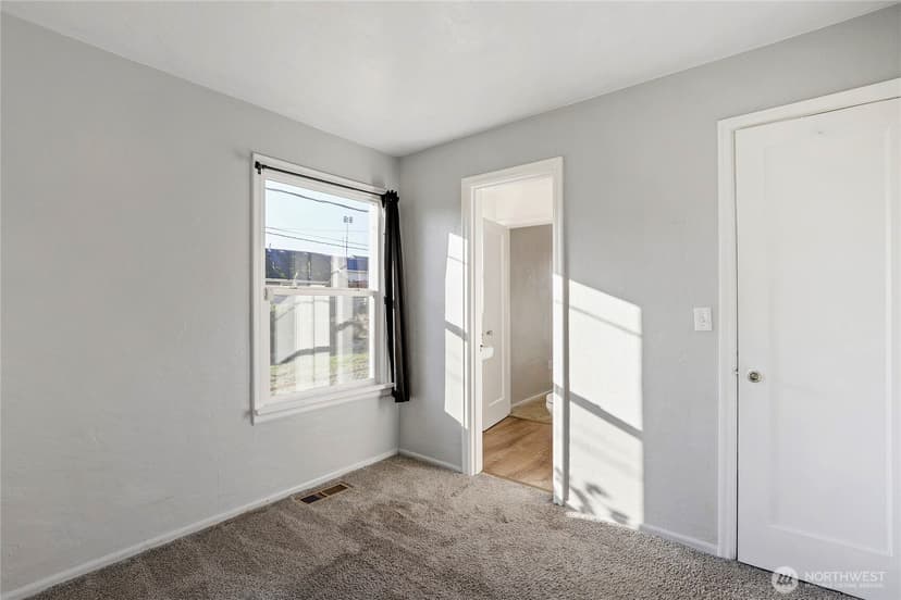 Property photo for 1519 N Callow Avenue, Bremerton photo 8