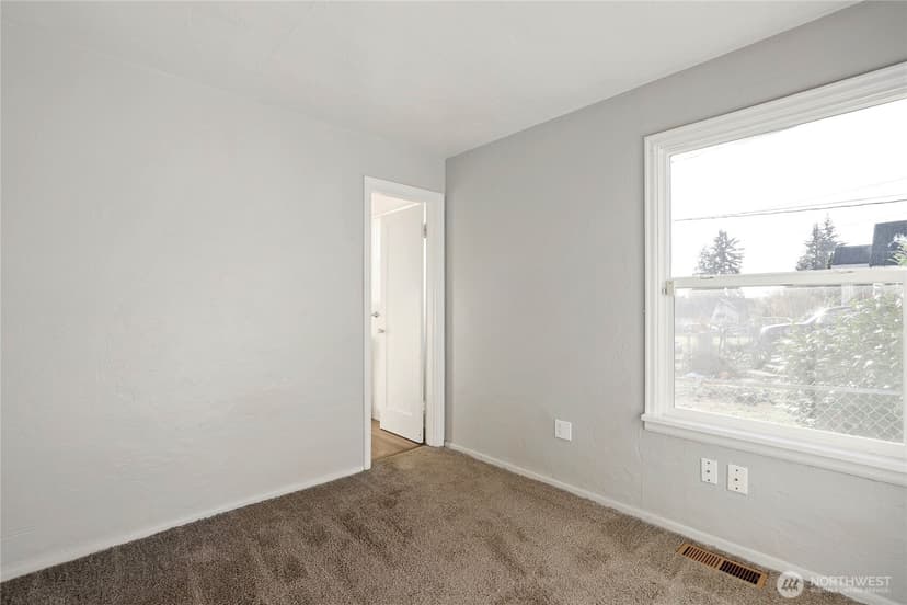 Property photo for 1519 N Callow Avenue, Bremerton photo 11