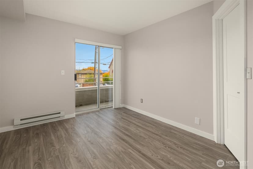 Property photo for 1511 14th Avenue S #103, Seattle photo 22