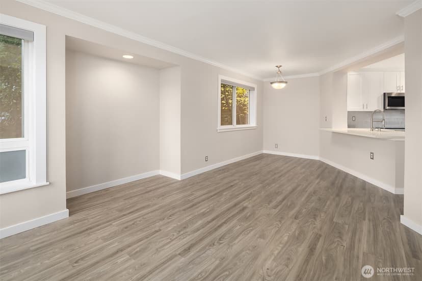 Property photo for 1511 14th Avenue S #103, Seattle photo 12