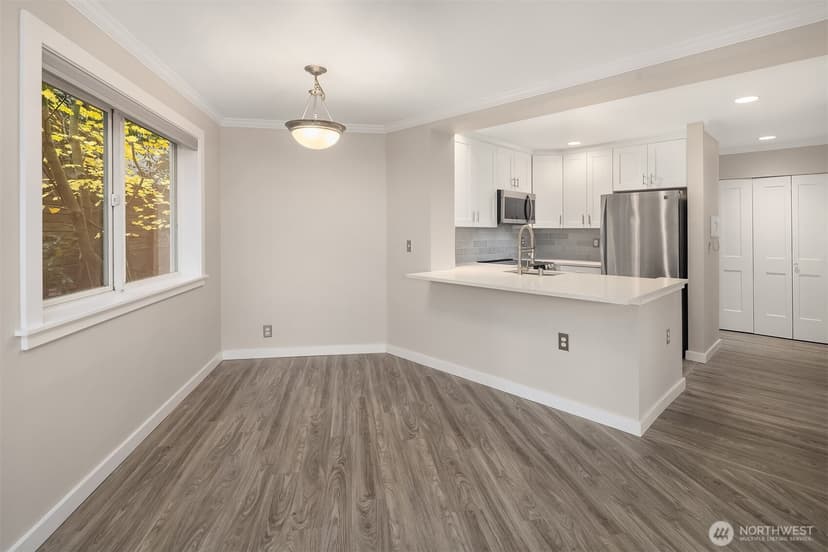 Property photo for 1511 14th Avenue S #103, Seattle photo 14