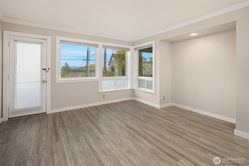 Property photo for 1511 14th Avenue S #103, Seattle photo 6
