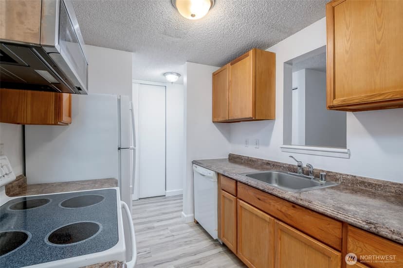 Property photo for 4501 Grandview Drive W #T-114, University Place photo 8