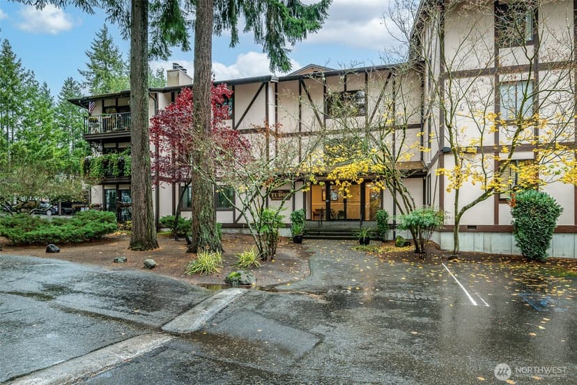 Property photo for 4501 Grandview Drive W #T-114, University Place photo 3