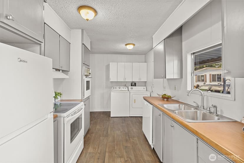 Property photo for 11622 Silver Lake Road #71, Everett photo 12