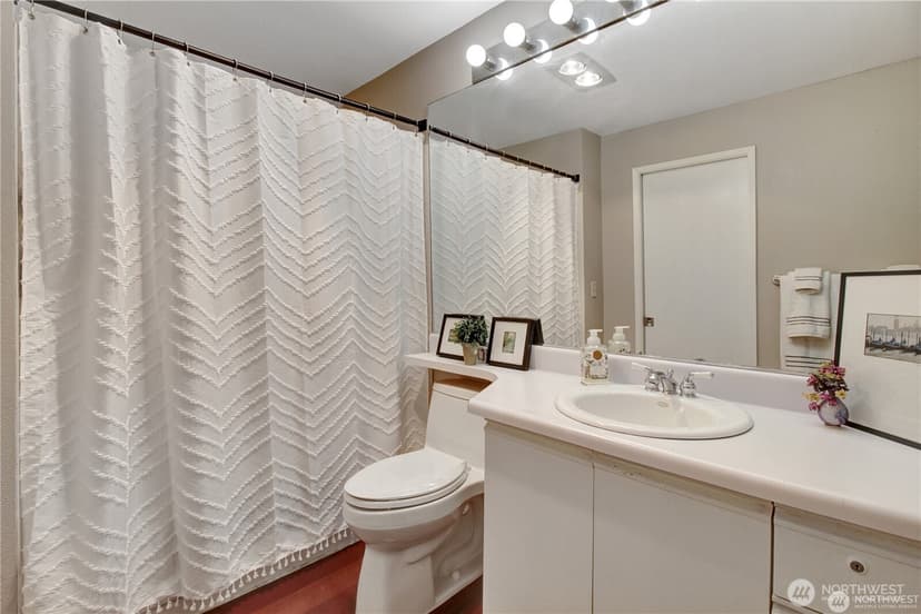 Property photo for 4106 Factoria Boulevard SE #116, Bellevue photo 15