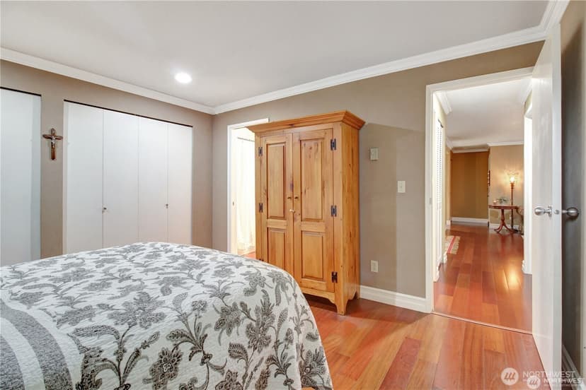Property photo for 4106 Factoria Boulevard SE #116, Bellevue photo 19