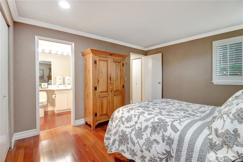 Property photo for 4106 Factoria Boulevard SE #116, Bellevue photo 20