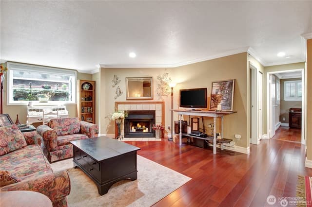 Property photo for 4106 Factoria Boulevard SE #116, Bellevue photo 3