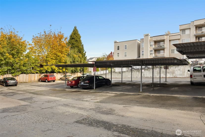 Property photo for 9512 1st Avenue NE #301, Seattle photo 30