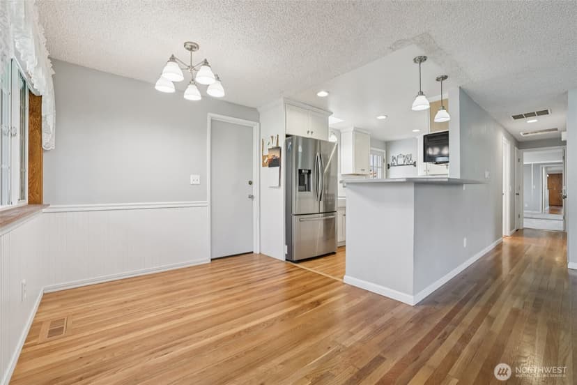 Property photo for 4913 S 161st Street, Tukwila photo 6