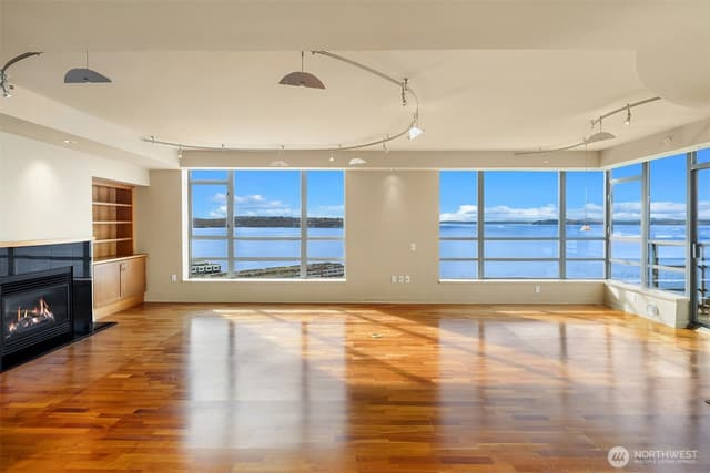 Property photo for 2929 1st Avenue #1200, Seattle photo 3