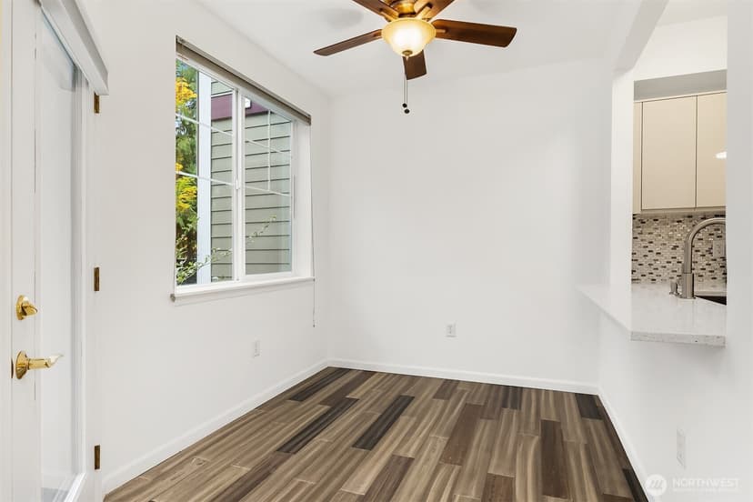 Property photo for 13000 Admiralty Way #L104, Everett photo 6