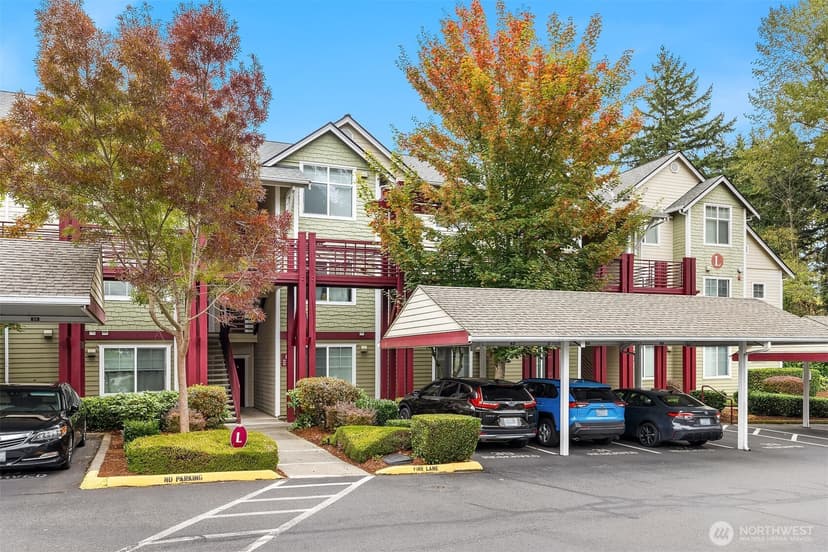 Property photo for 13000 Admiralty Way #L104, Everett photo 19