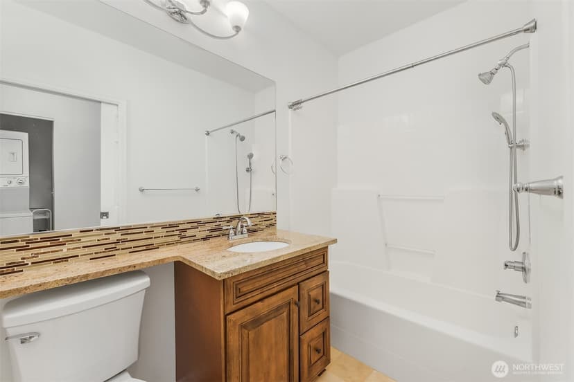 Property photo for 13000 Admiralty Way #L104, Everett photo 15