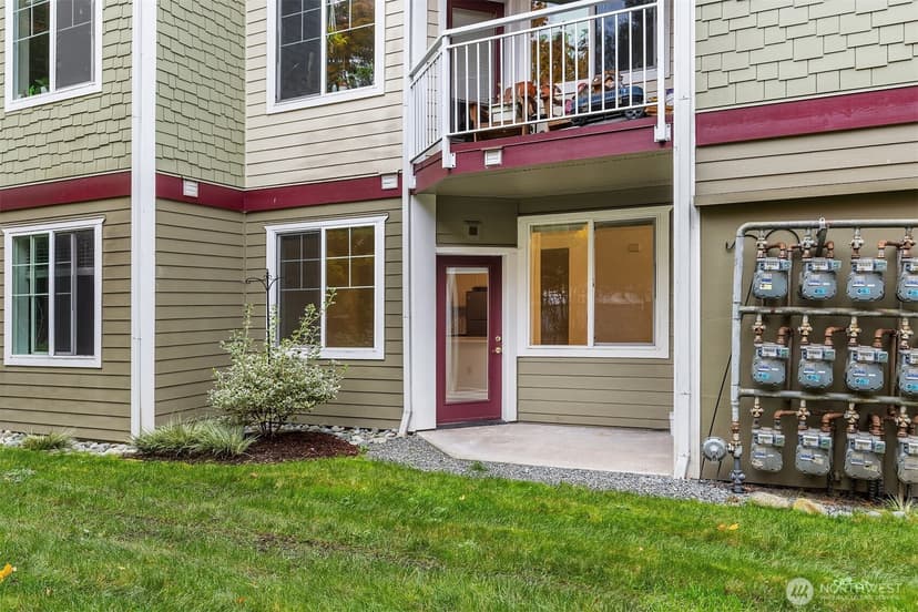 Property photo for 13000 Admiralty Way #L104, Everett photo 18