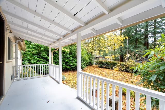 Property photo for 22504 Dorre Don Way SE, Maple Valley photo 3