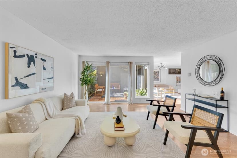 Property photo for 654 W Olympic Place #101, Seattle photo 6