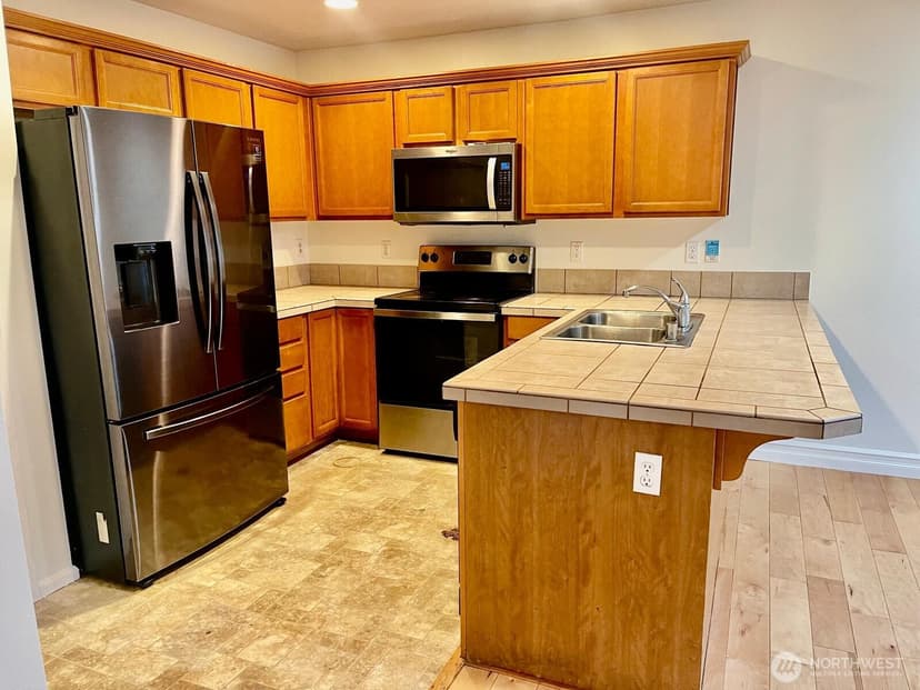 Property photo for 6827 41st Street E, Fife photo 6