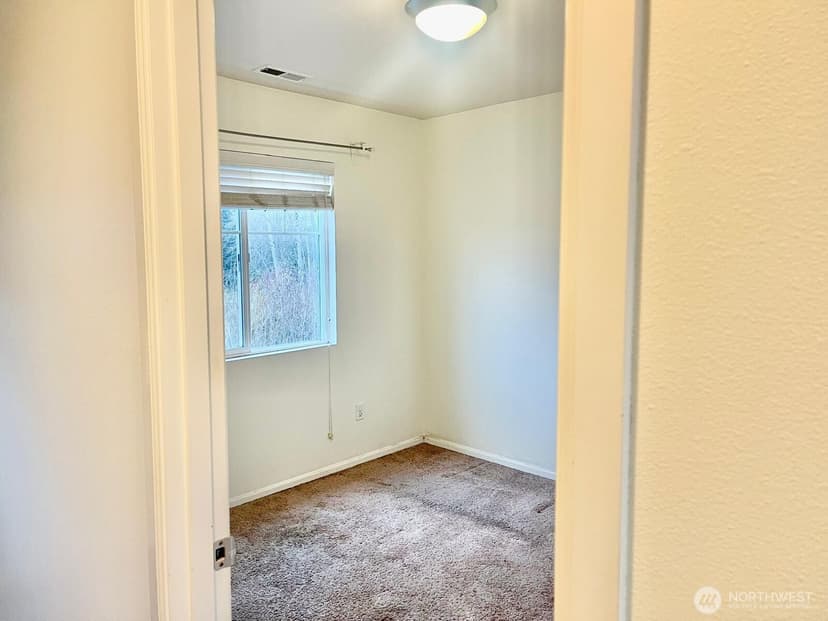 Property photo for 6827 41st Street E, Fife photo 13