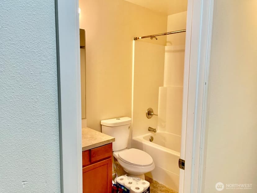 Property photo for 6827 41st Street E, Fife photo 16