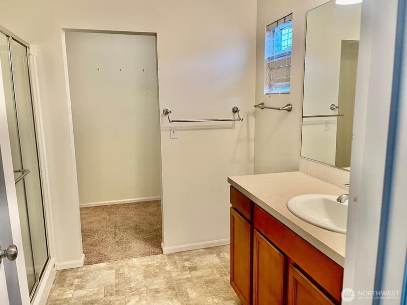 Property photo for 6827 41st Street E, Fife photo 12