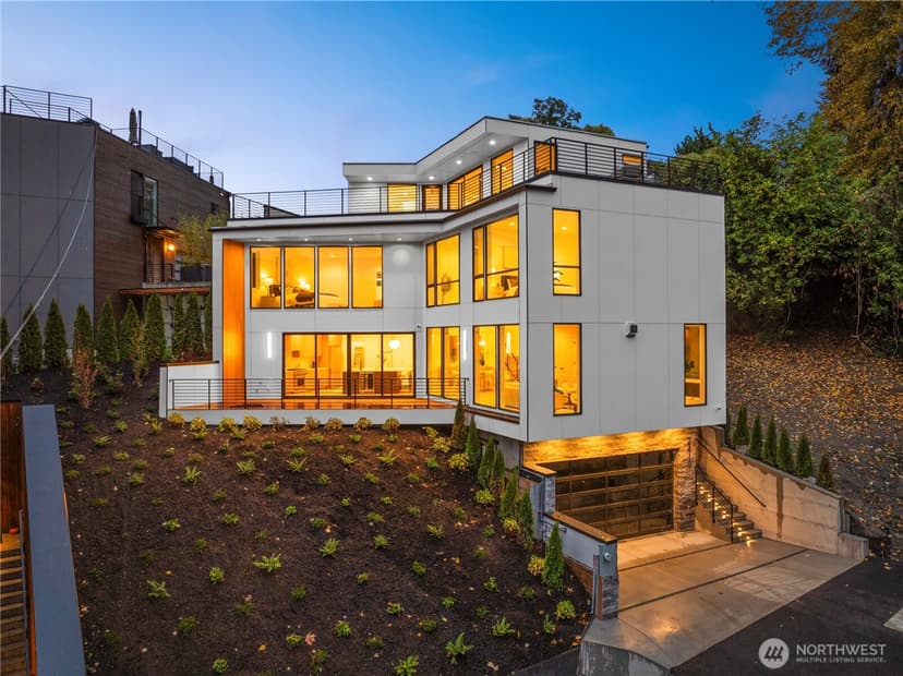 Property photo for 2410 Everett Avenue E, Seattle