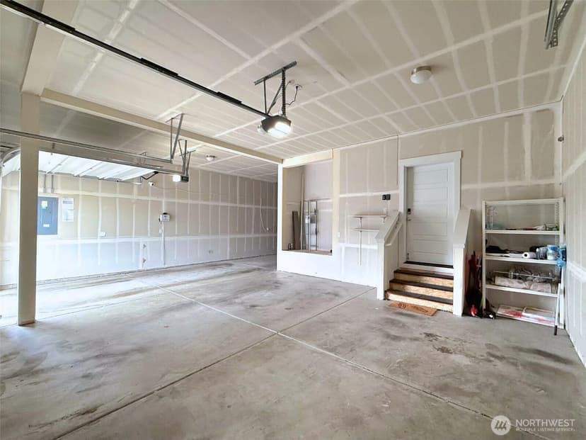 Property photo for 10924 SE 218th Place, Kent photo 33