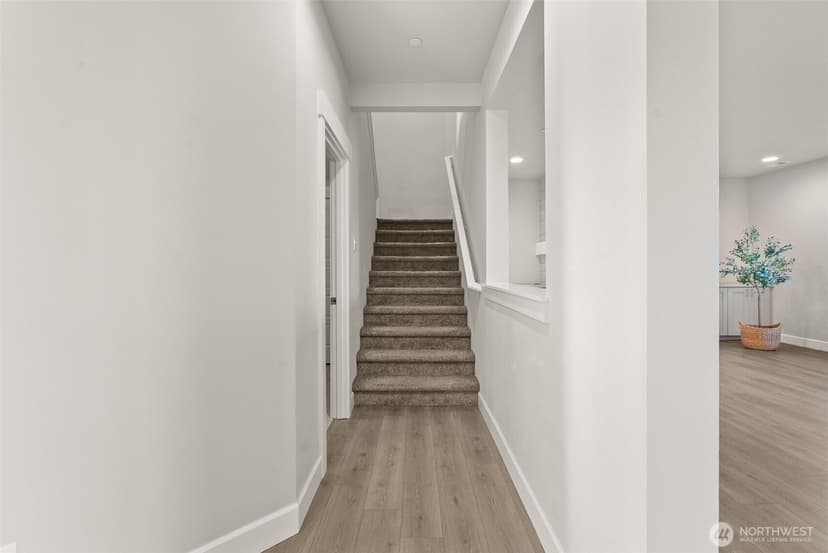 Property photo for 10924 SE 218th Place, Kent photo 14