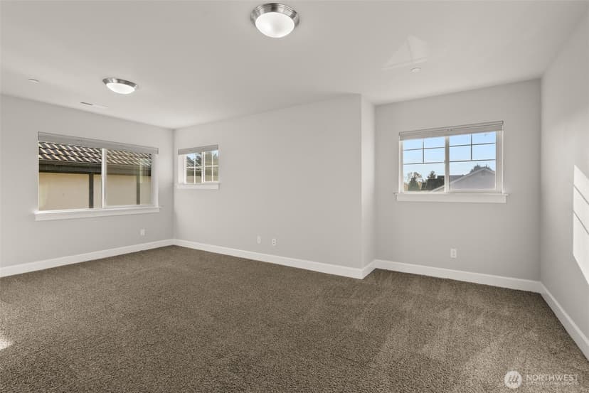 Property photo for 10924 SE 218th Place, Kent photo 24