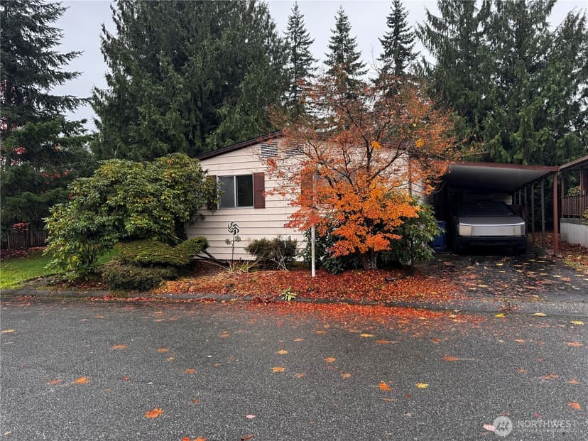 Property photo for 815 124th Street SW #1, Everett photo 2