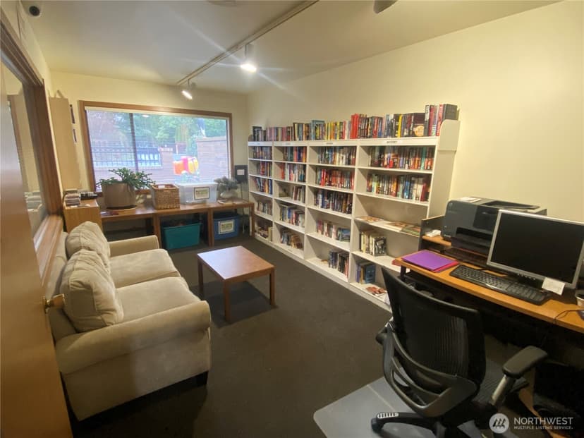 Property photo for 815 124th Street SW #1, Everett photo 32