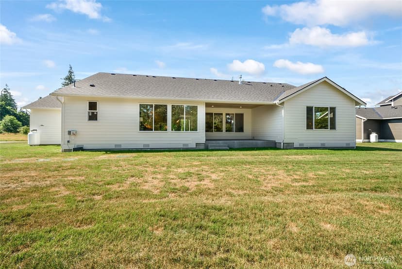 Property photo for 2419 197th Street NE, Arlington photo 31